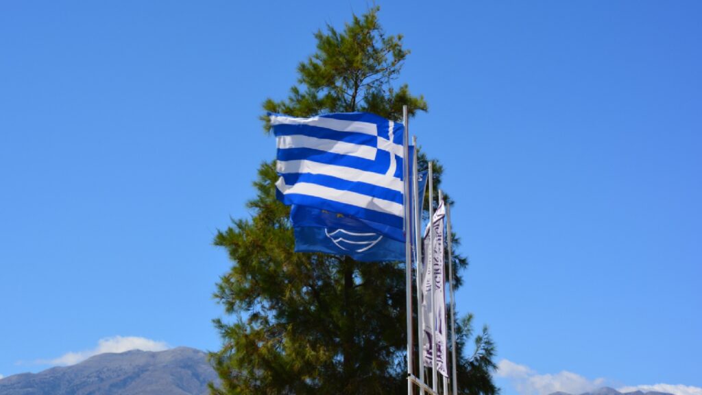 griechische flagge auf kreta1