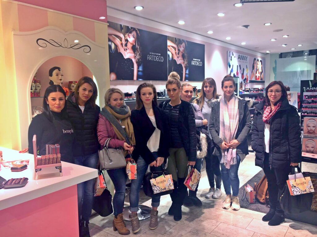Der Benefit Makeup Workshop in Heilbronn + Schminktipps 9 benefit makeup seminar gruppe1