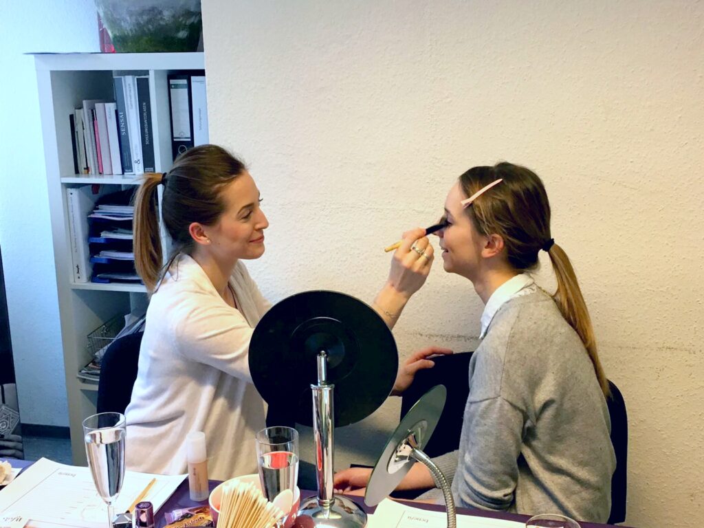Der Benefit Makeup Workshop in Heilbronn + Schminktipps 14 benefit makeup seminar nachbar schminken11