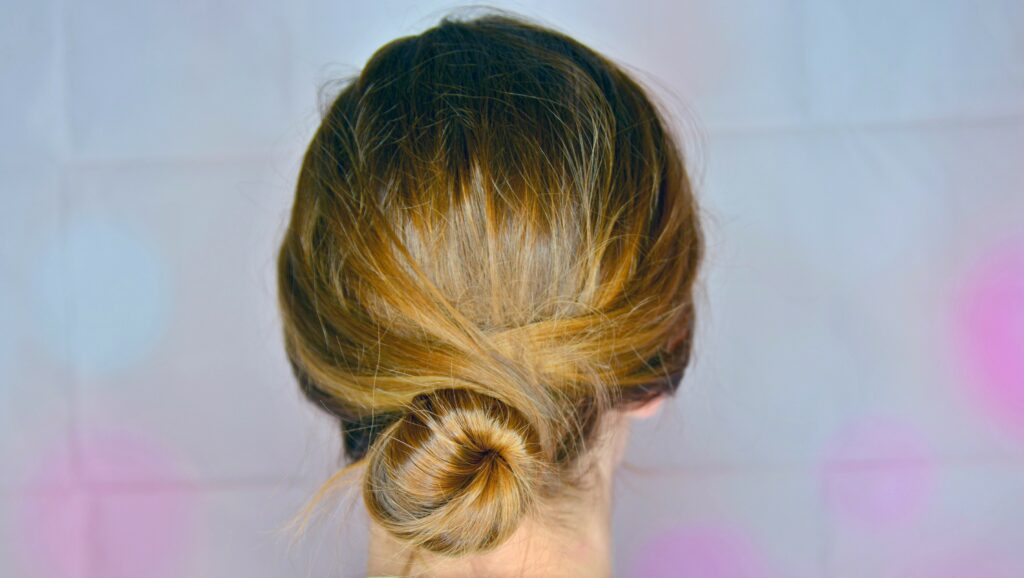 Long Bob Styles - 3 einfache Frisuren 5 long bob knotenfrisur1