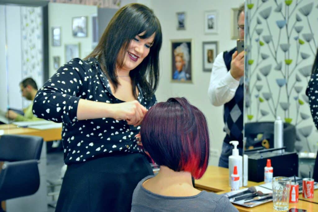 Das große Umstyling bei Scissorys Heilbronn + Styling Tipps 19 scissorys umstyling friseurin am model marina 31