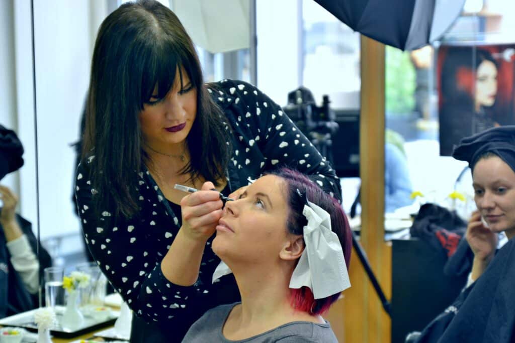 Das große Umstyling bei Scissorys Heilbronn + Styling Tipps 20 scissorys umstyling friseurin schminkt model marina1