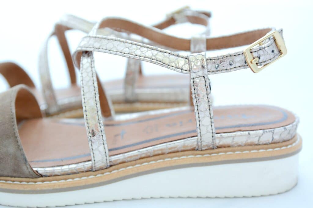 Newies vom Mai/Juni: Armani, Gabor, Unisa & Co. 5 newies mai 2017 tamaris schuhe 11
