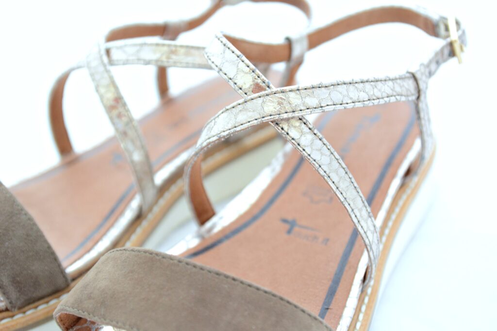 Newies vom Mai/Juni: Armani, Gabor, Unisa & Co. 7 newies mai 2017 tamaris schuhe 31