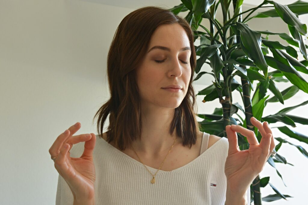 Meditation bei Hashimoto I So kannst du dir selbst helfen 2 Meditation bei hashimoto 4202 min1